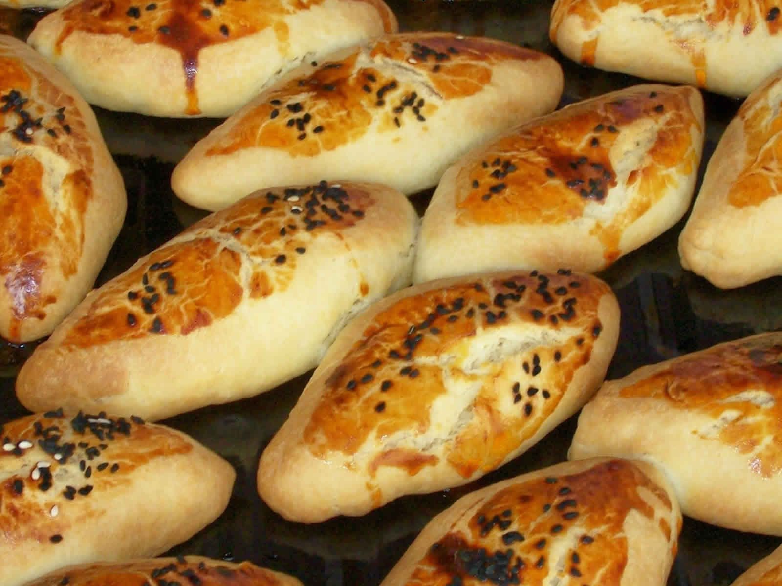 Mercimekli dilim pogaca – Linzenbroodje