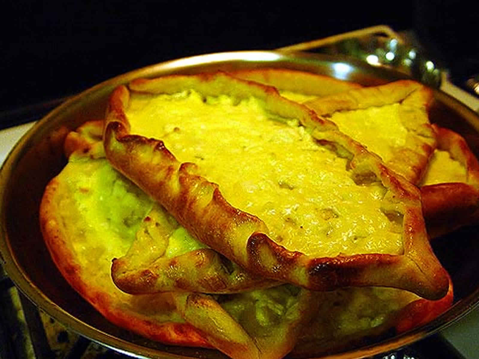 Peynirli pide – Pidebroodje met kaas